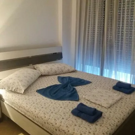 Apartamente-danaj Radhime * Vlore