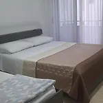 Apartamente-danaj Radhime Lejlighed
