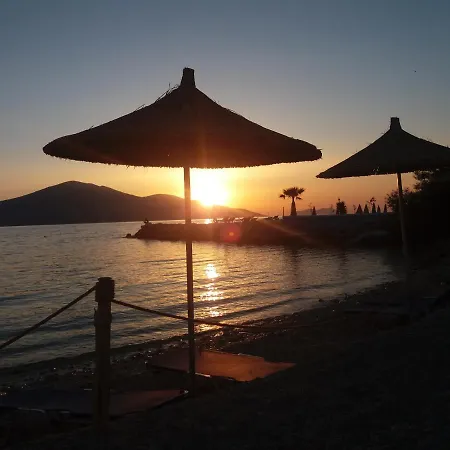 Apartamento Apartamente-danaj Radhime