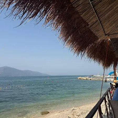 公寓 Apartamente-danaj Radhime *