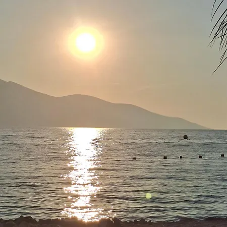 Apartamente-danaj Radhime Vlore