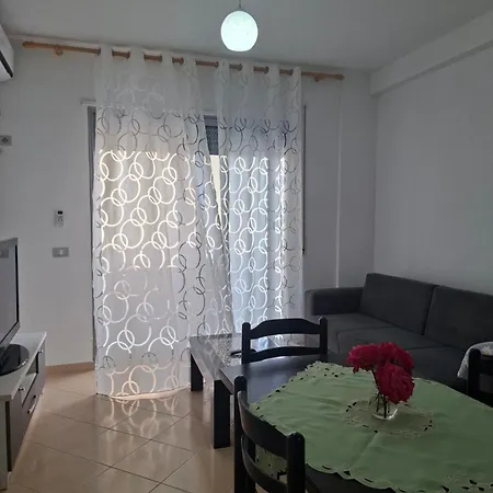 Apartment Apartamente-danaj Radhime