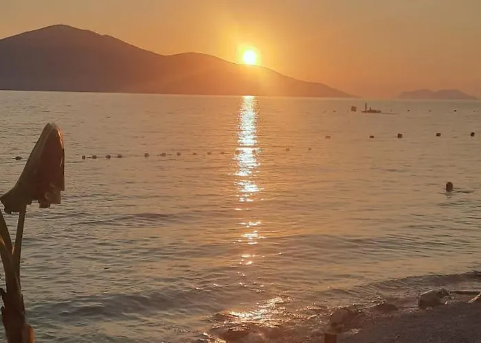 Apartamento Apartamente-danaj Radhime