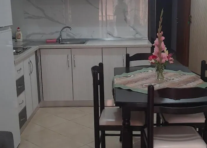 Apartamento Apartamente-danaj Radhime *